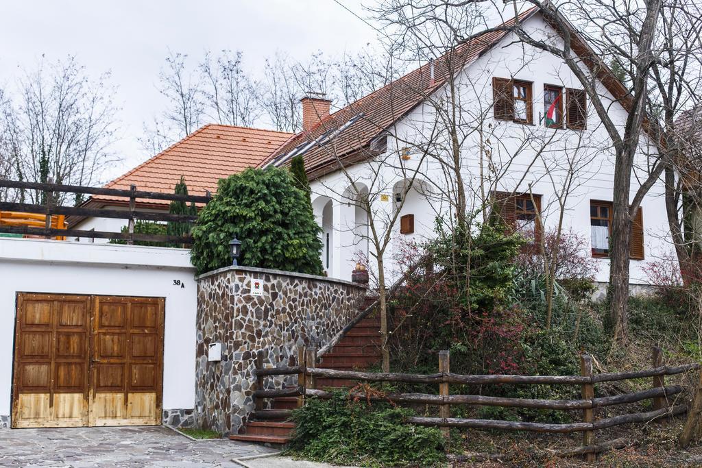 Ambitus-Haz Apartment Egerszalok Exterior photo